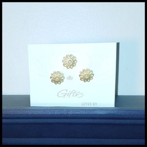 3 Daisy Post Earrings  Marked (c)